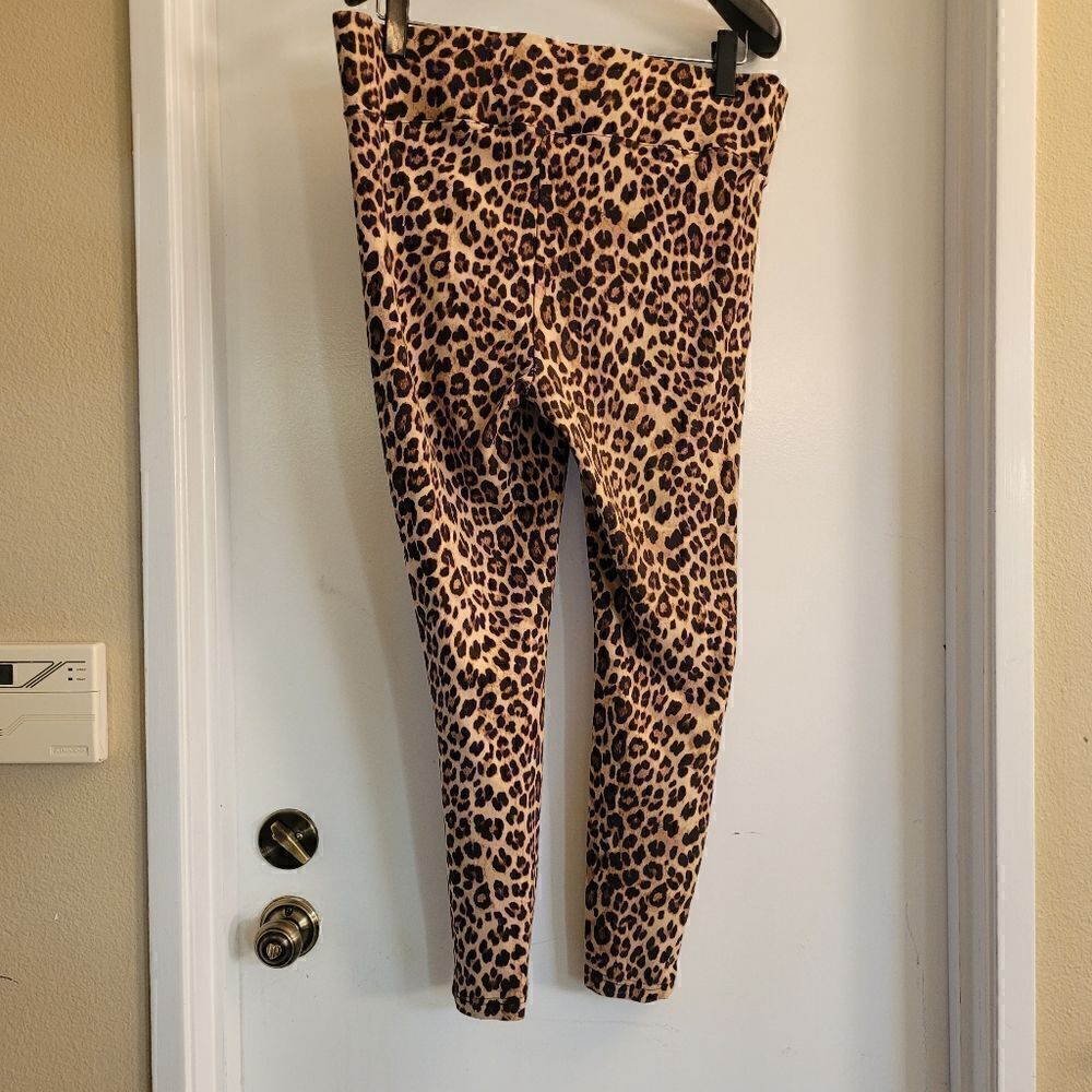 Torrid leopard print pixie pants - image 6